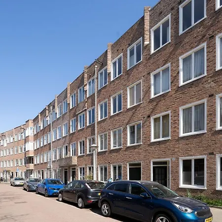 Light And Quiet Haven Next To Park *